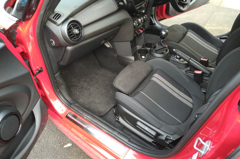 Illustration for article titled Today's clean. 2018 Mini Cooper with Cooper Works Chilli Pack. WARNING PIC HEAVY